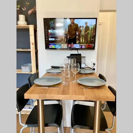 T2 Home Sweet Home Gare Wifi Parking Evreux Exterior photo
